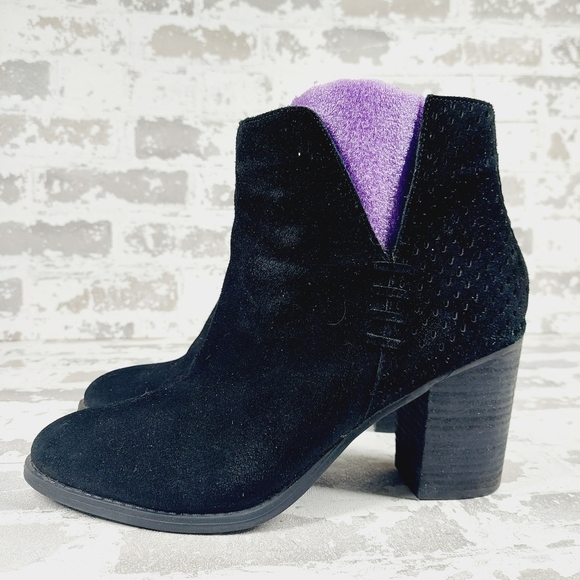 Steve Madden Shoes - Steve Madden Shepp Black Suede Leather Almond Toe Block Heel Ankle Booties i479